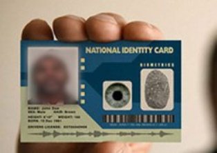 Dört yıldır yaşadığını kanıtlamaya çalışıyor