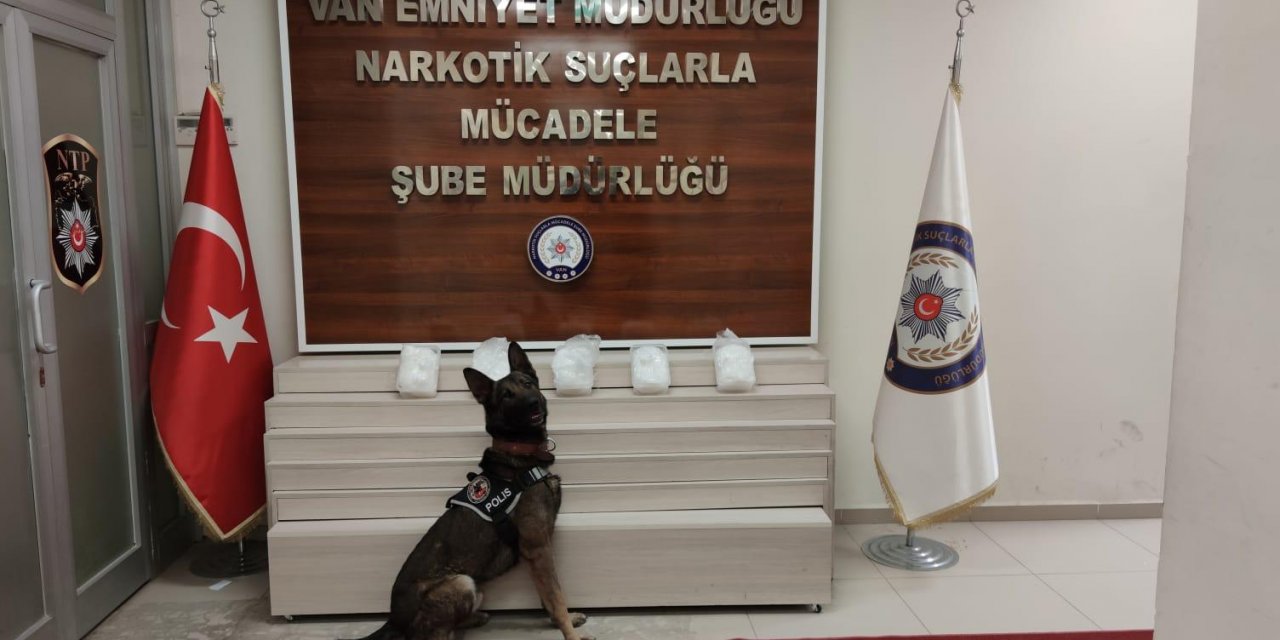 Van'da 5 kilo 972 gram metamfetamin ele geçirildi