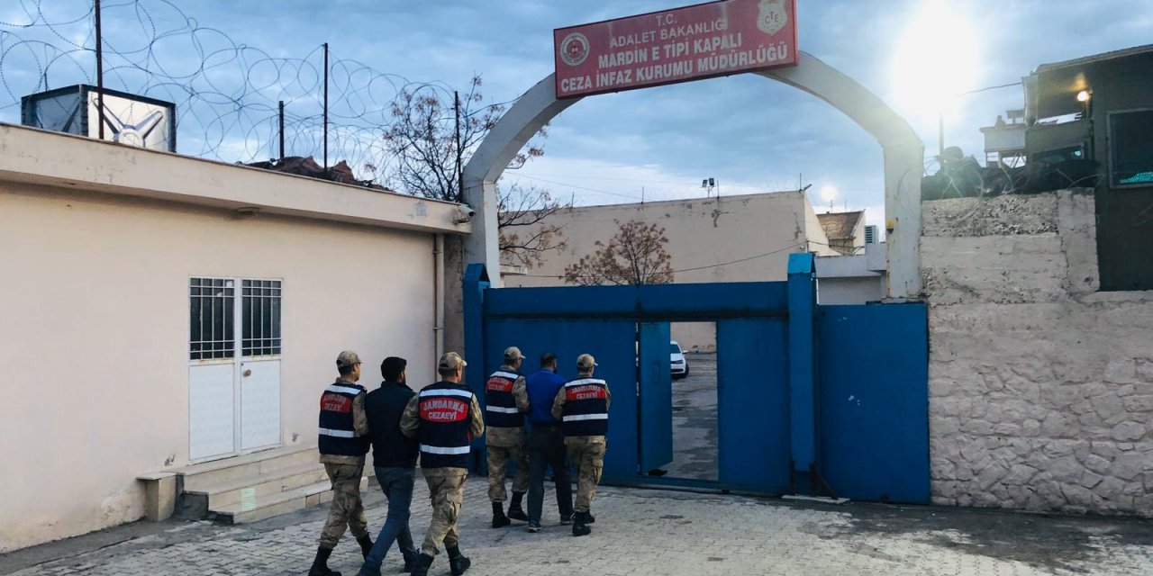 Mardin'de PKK/PYD'li 2 terörist tutuklandı