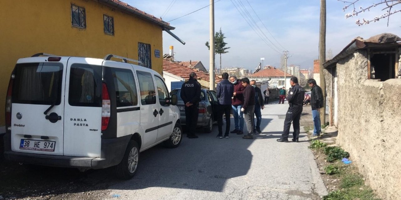 Hastaneden evine dönen lösemi hastası otomobilin içinde hayatını kaybetti