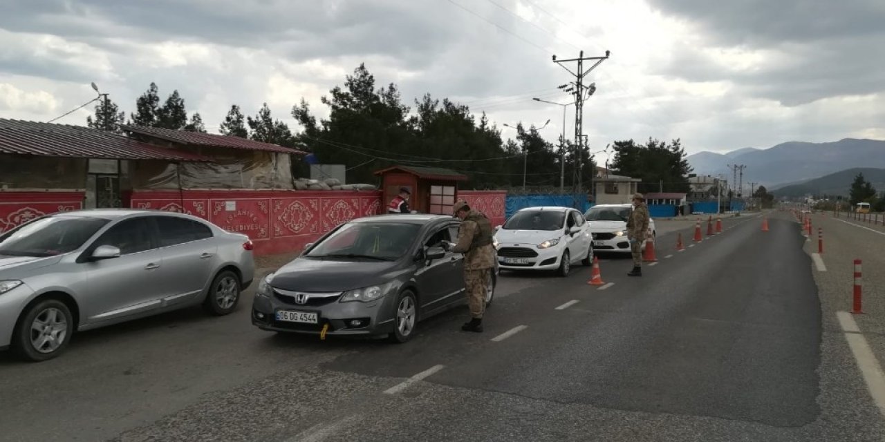 İslahiye’de jandarmadan korona virüs denetimi