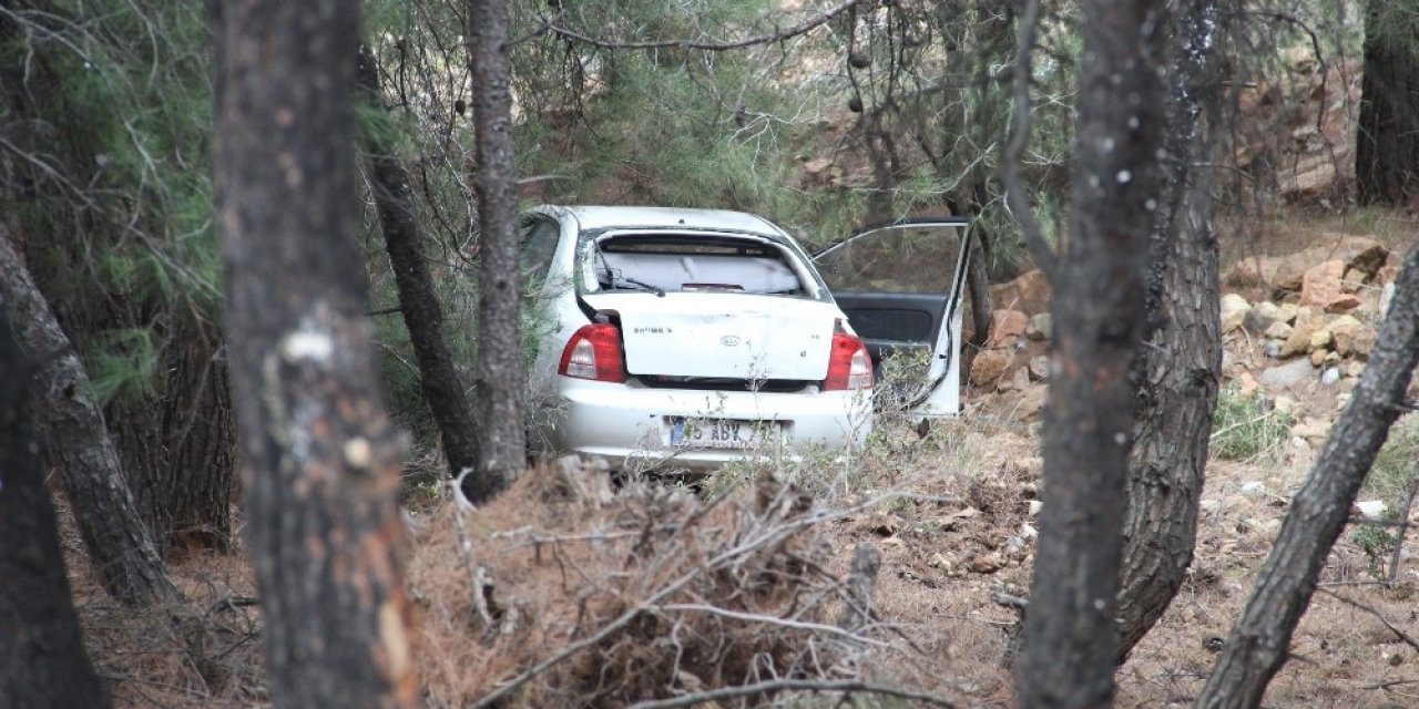 Spil Dağı’nda otomobil uçurumdan uçtu: 2 yaralı