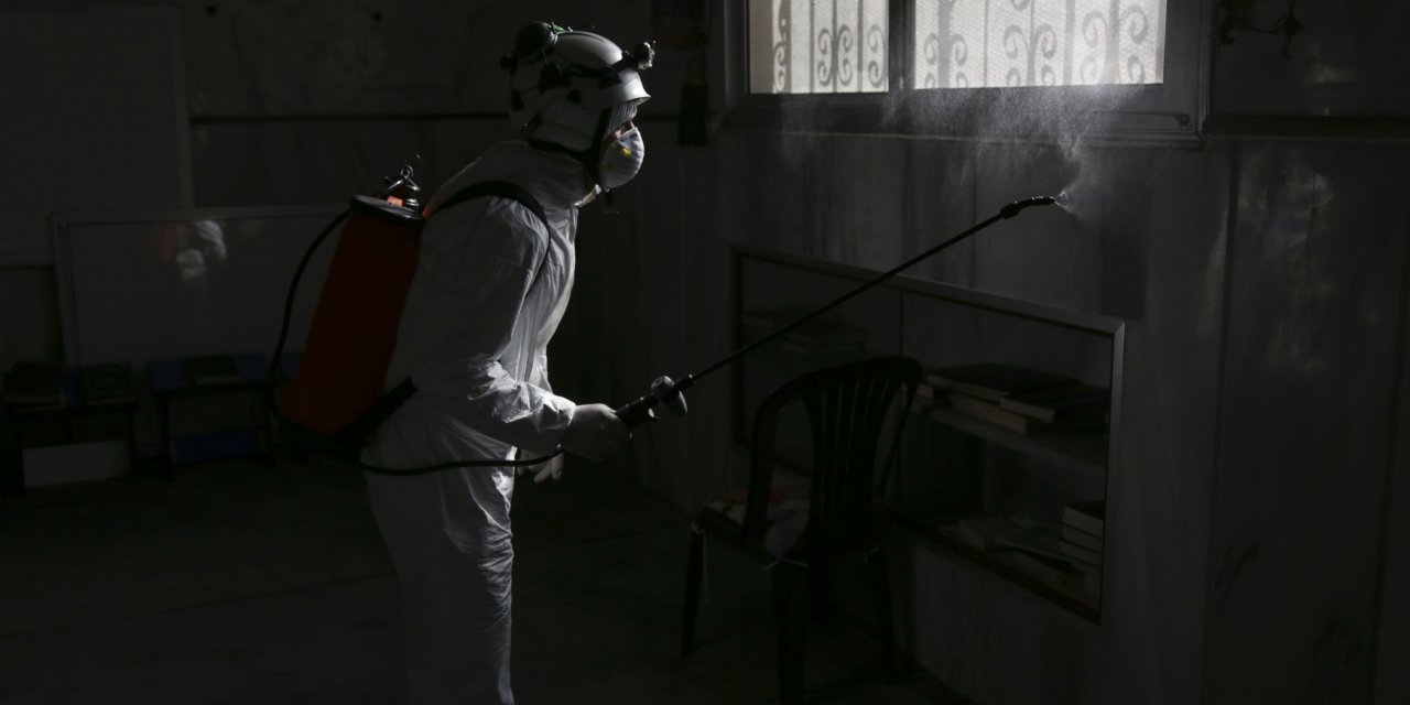 Fırat Kalkanı bölgesinde camiler dezenfekte ediliyor