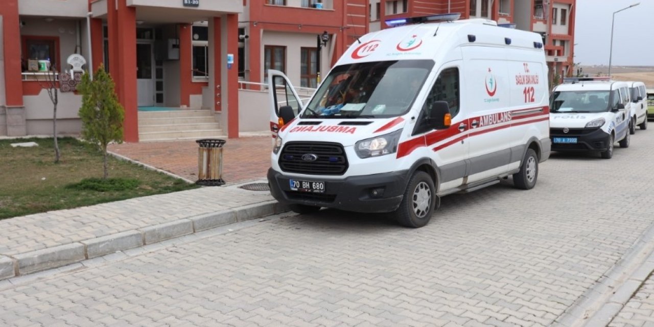 Karaman’da bir kişi, annesi tarafından kanepede ölü bulundu