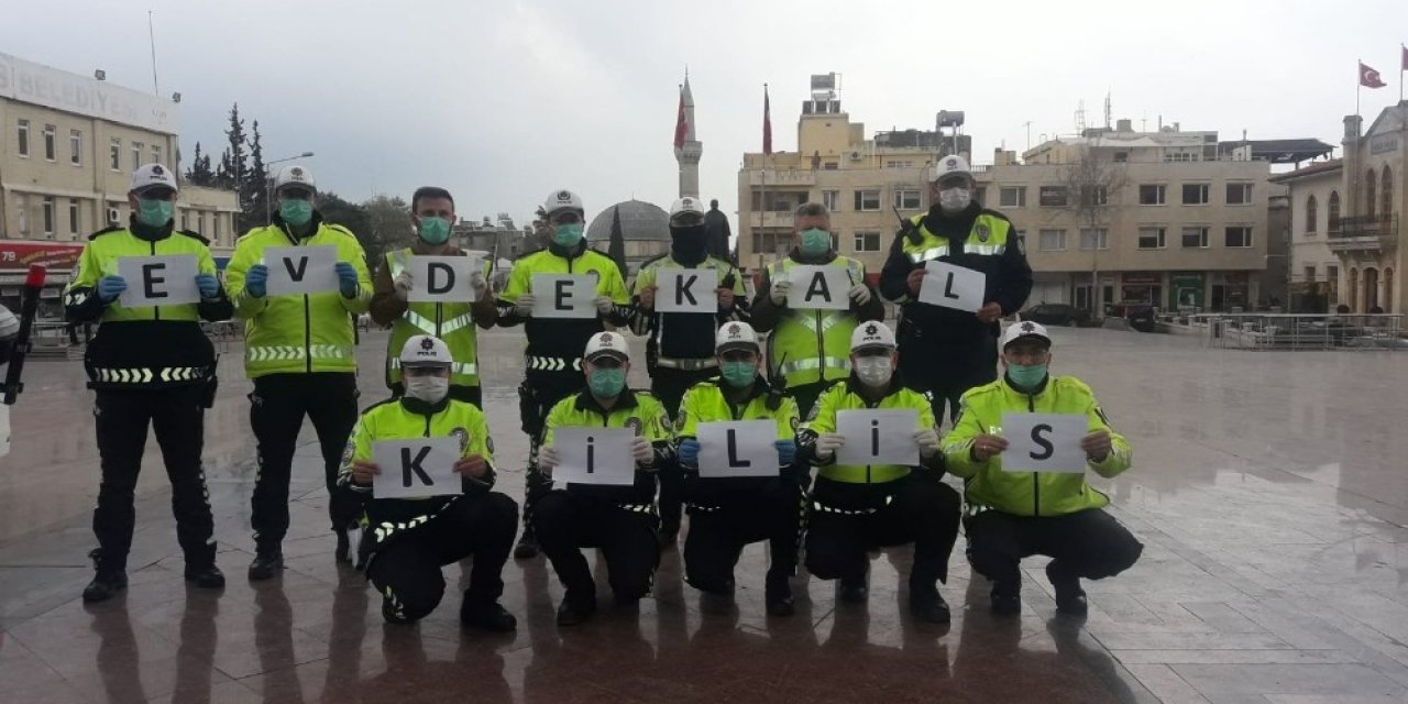 Trafik polislerinden ’evde kal’ çağrısına destek