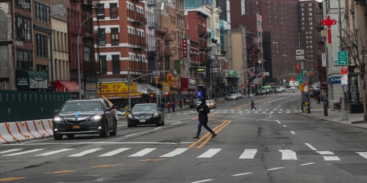 New York'ta Kovid-19 vakası sayısı, bir günde 7 binden fazla artarak 44 bini geçti