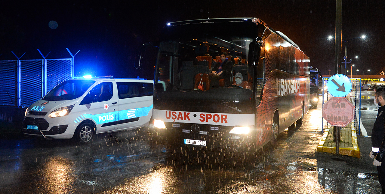 KKTC'den gelen 130 kişi, öğrenci yurduna yerleştirildi