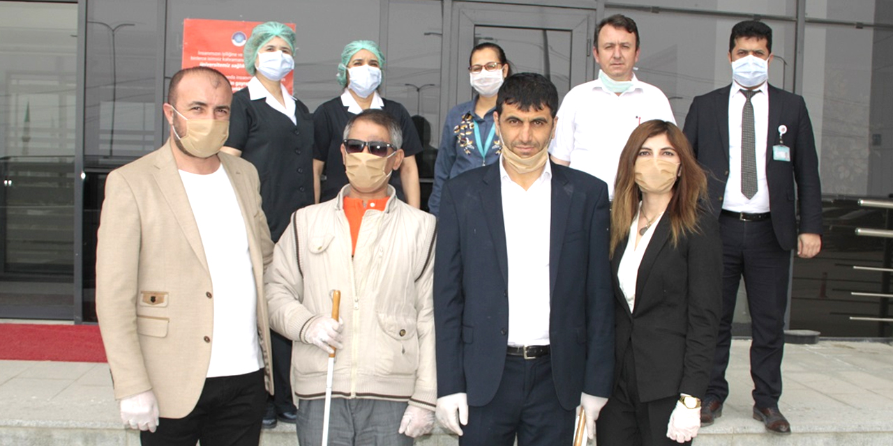 Konya'da sağlıkçılara bir destek de Altınokta Körler Derneği'nden