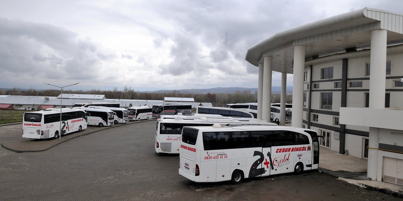 Diyarbakır, Mardin ve Bingöl'de otogarlar boşaldı