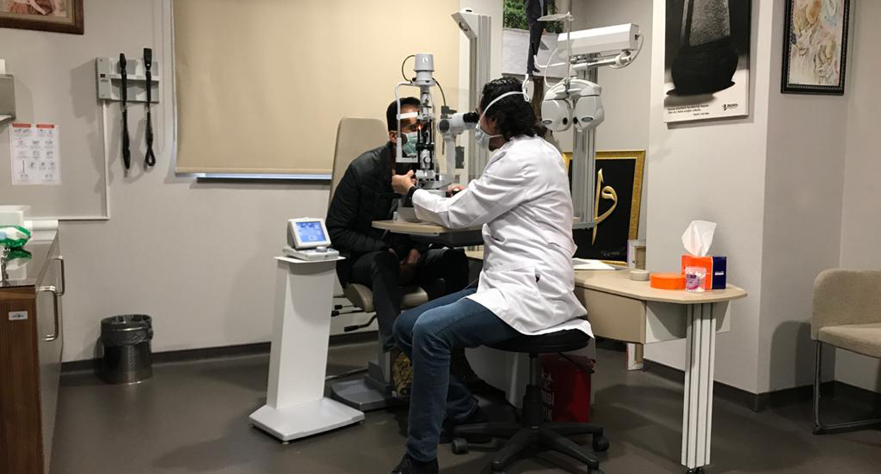 Uzmanı uyardı! Lens yerine gözlük kullanın