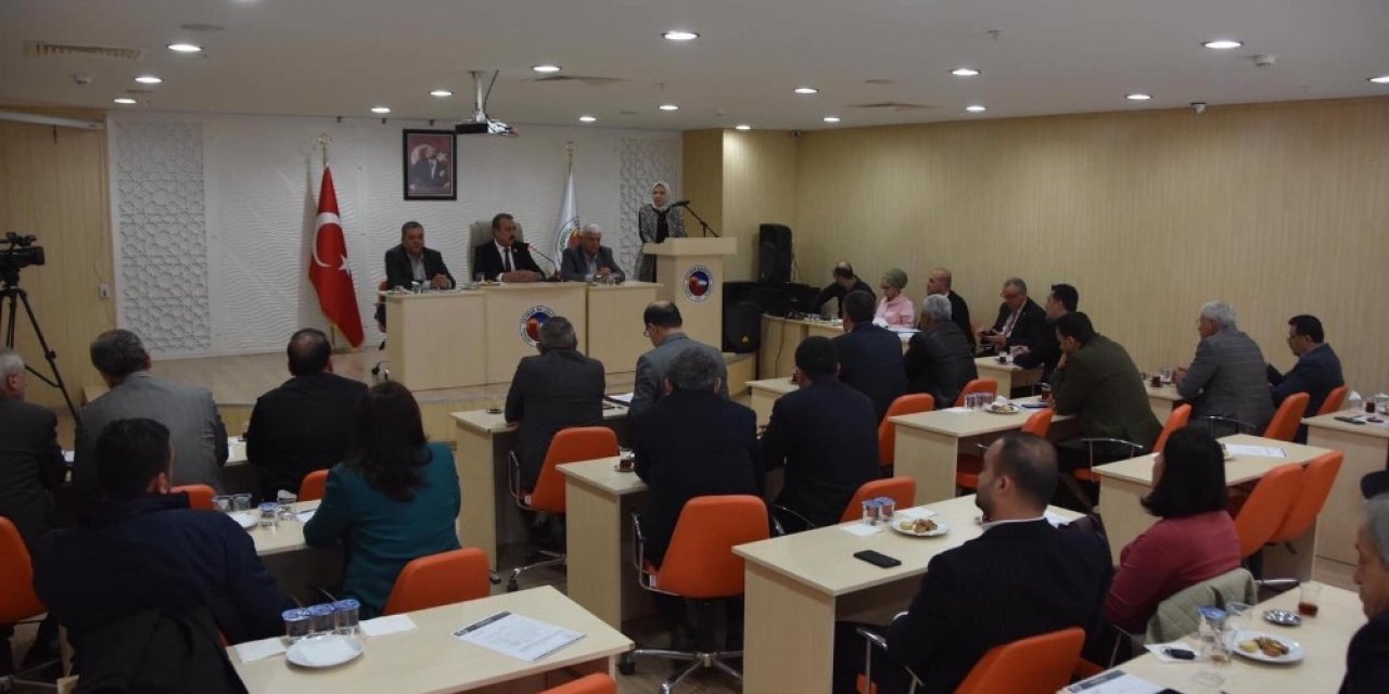 Ceyhan Belediye Meclisi seçime gidecek