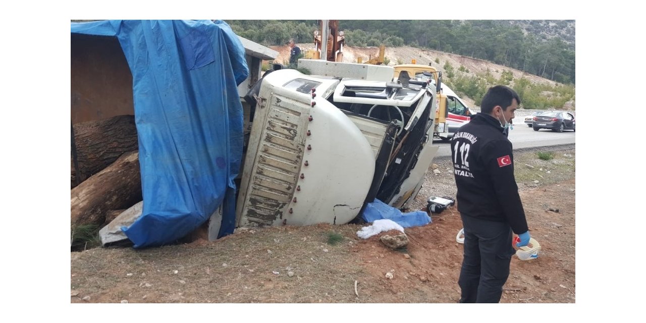 Korkuteli’de trafik kazası: 1 ölü, 1 yaralı