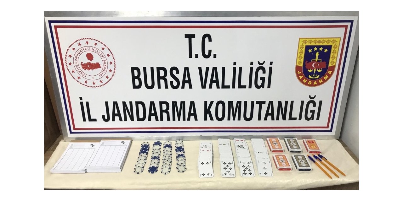 Bursa’da jandarmadan kumarhane baskını
