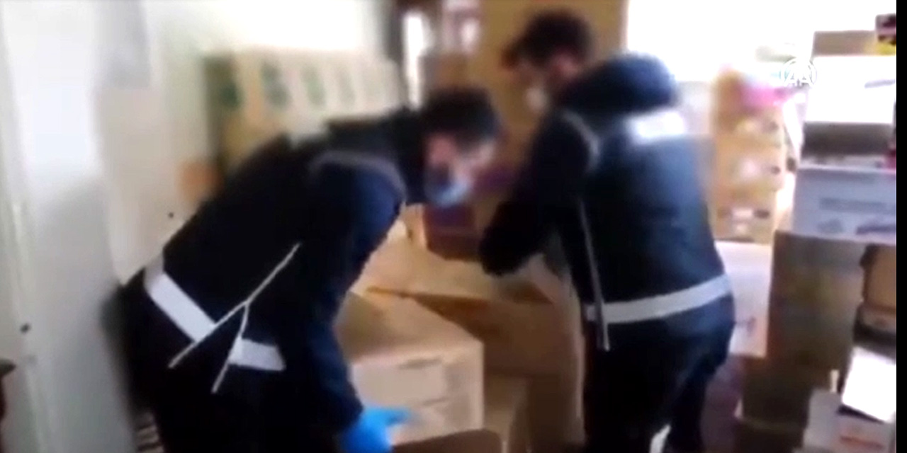 Konya'da maske ve eldiven stoklamışlar!
