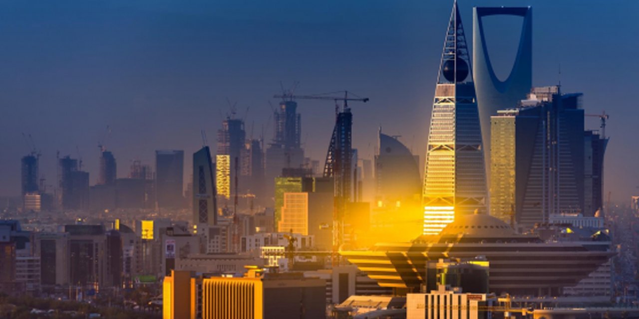 Riyad’a balistik füze saldırısı