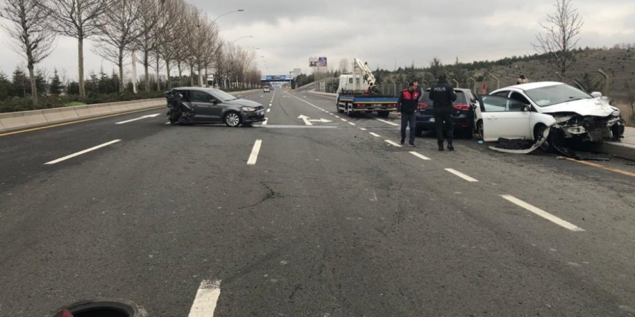 Ankara’da zincirleme trafik kazası: 2 yaralı