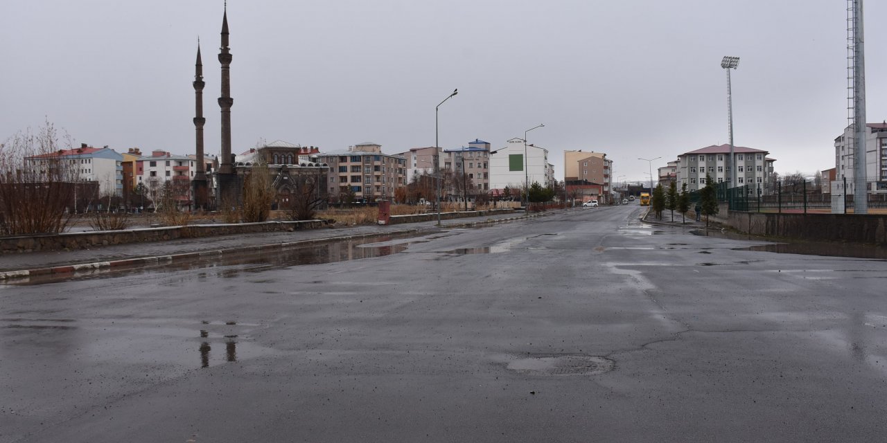 Doğu Anadolu'da vatandaşlar "Evde kal" çağrısına uyuyor