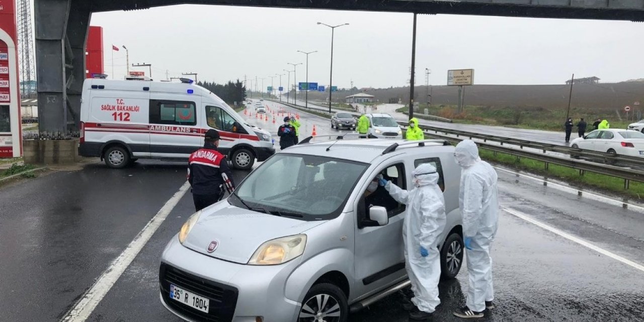 İstanbul genelinde polis ekipleri giriş ve çıkışlarda tek tek araçları denetledi