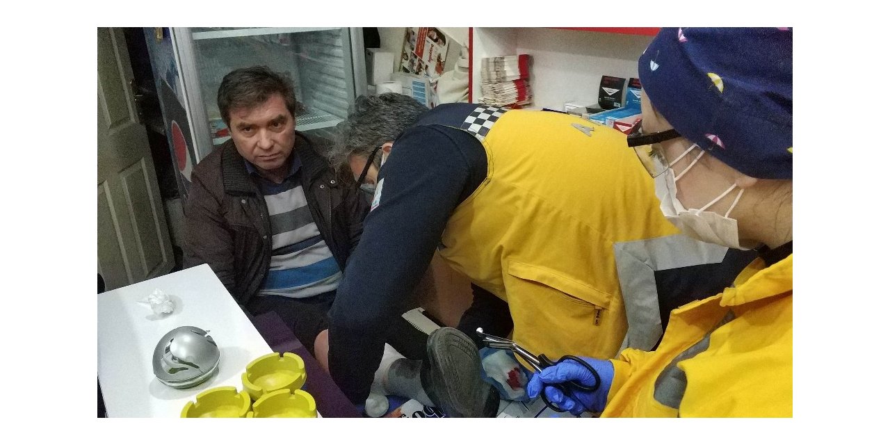 Tütüncü dükkanı sahibi iş yerinde vuruldu