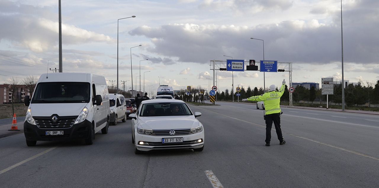 Konya'nın tüm giriş ve çıkışları denetleniyor