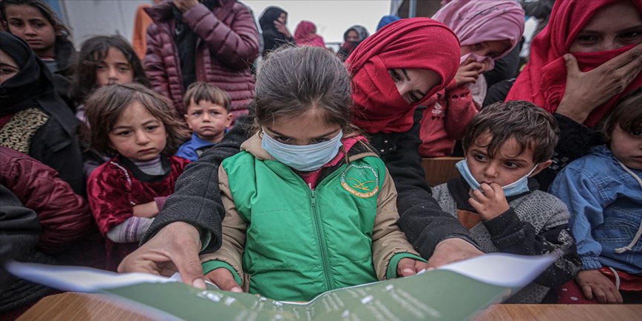 Kovid-19 bulaşan kişi sayısı 723 bini geçti