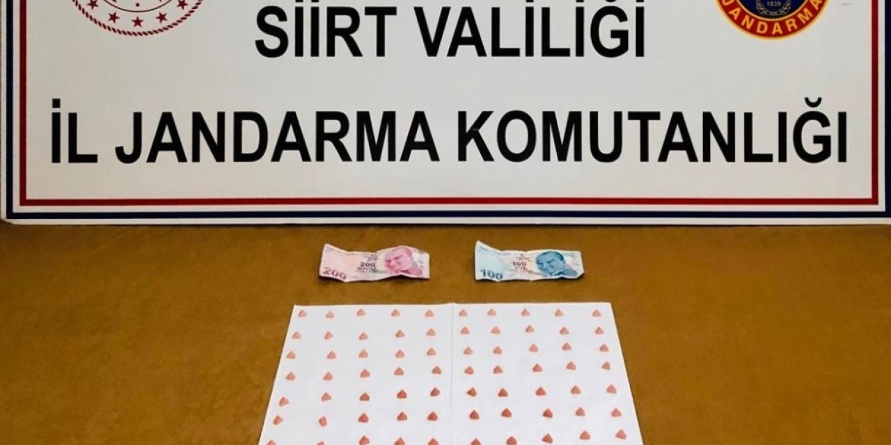 Siirt’te uyuşturucu hap ve sahte para ele geçirildi