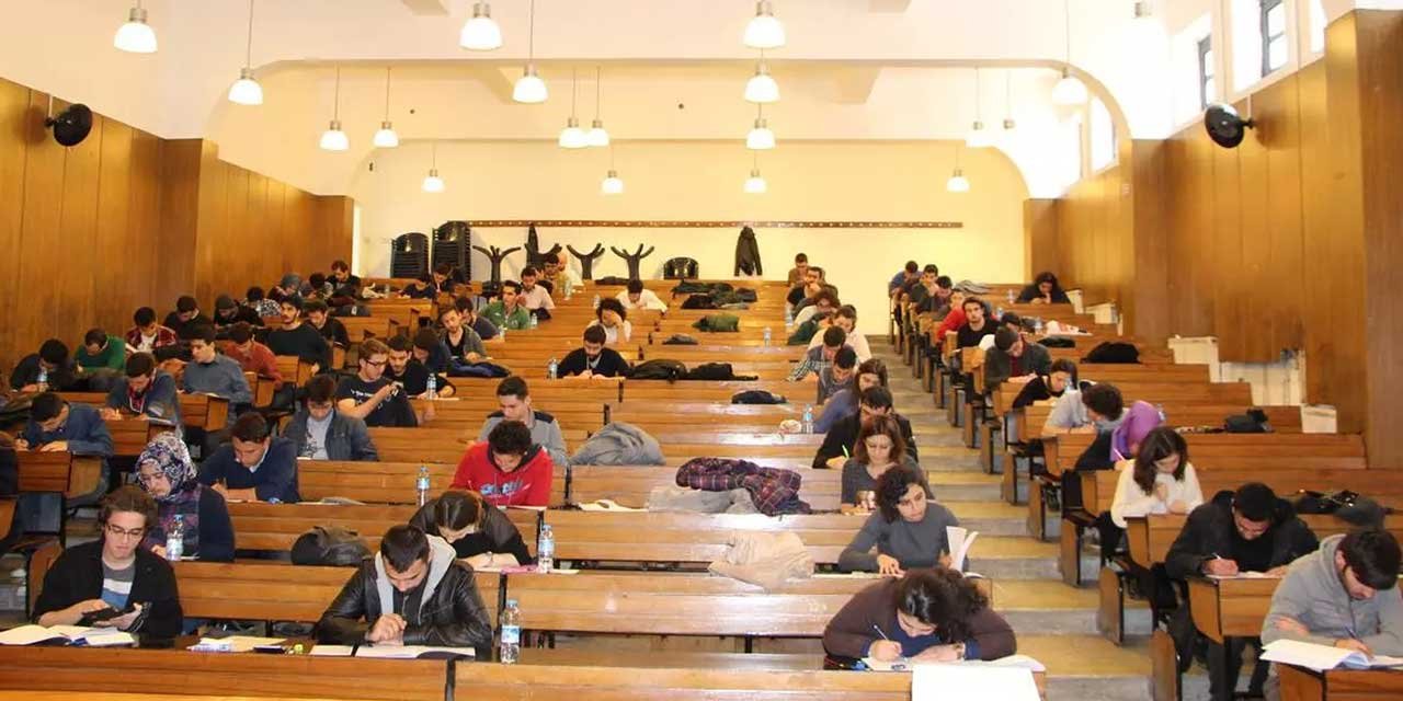AÖF'den ara sınavlar internet tabanlı olacak