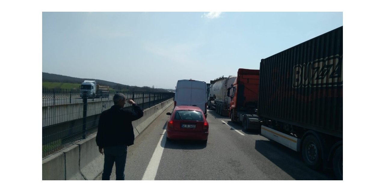 Silivri D100 Karayolunda araçlar denetlendi