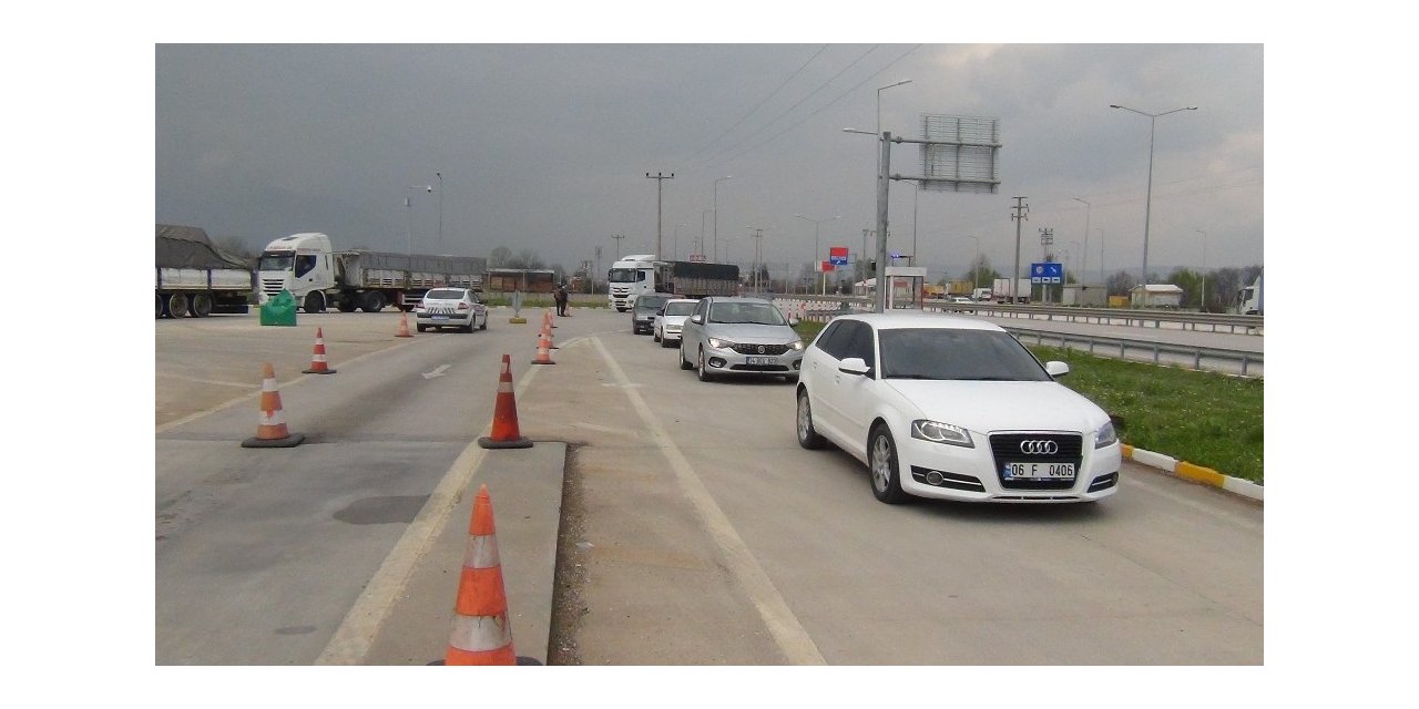 Jandarma alarma geçti, kontrol noktası oluşturdu
