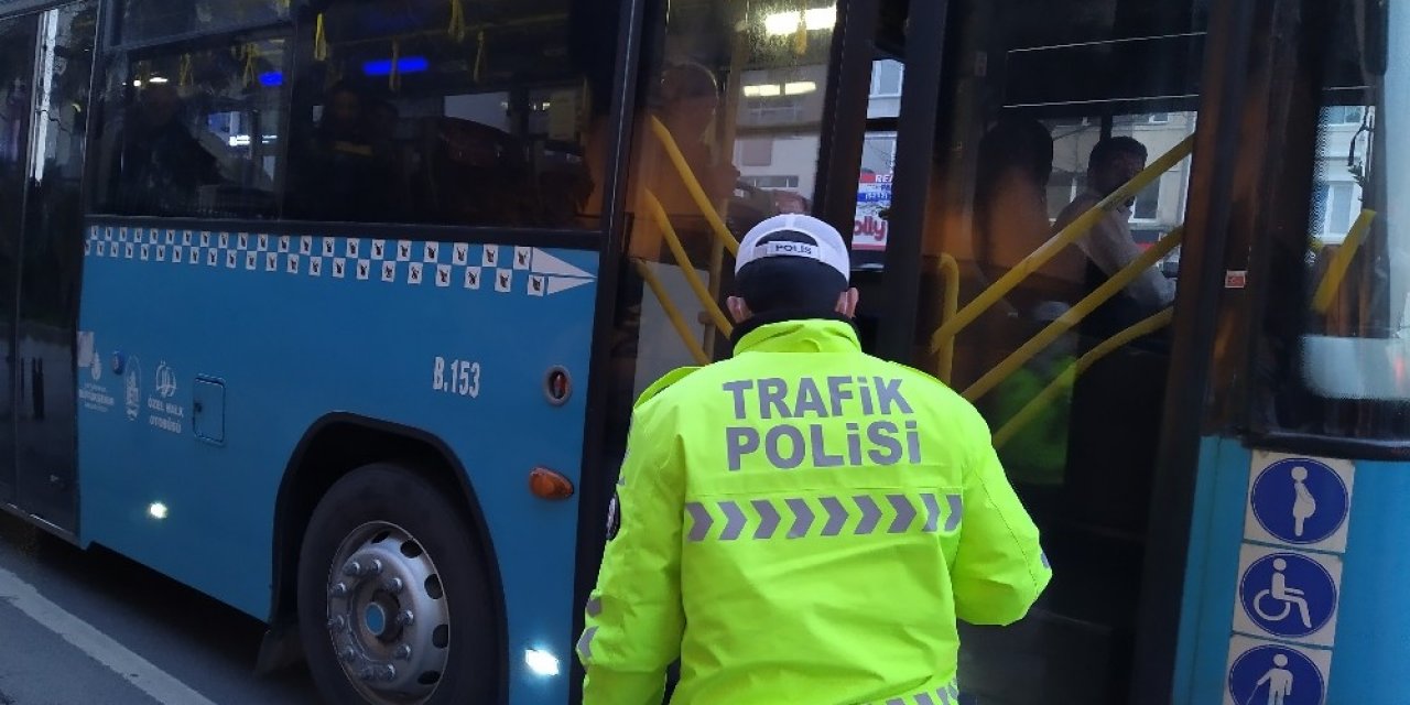 Toplu taşıma araçlarında 'Sosyal mesafe denetimi'