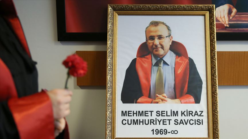 Şehit savcı Selim Kiraz ölümünün 5. yılında anıldı