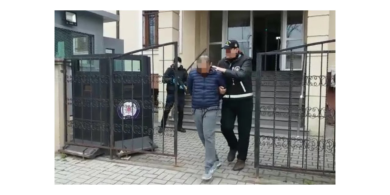 Sakarya’da 4 farklı iş yerinin camlarını kırarak hırsızlık gerçekleştiren şahıs tutuklandı