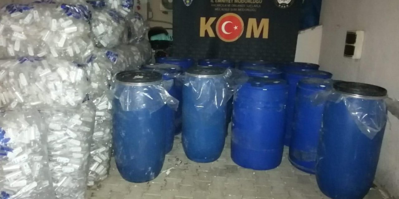 İzinsiz dezenfektan üretilen iş yerine baskın