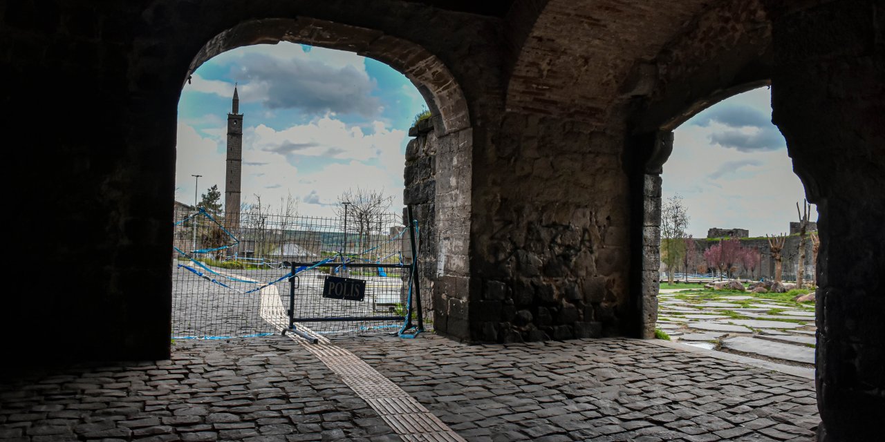 Diyarbakır'ın tarihi mekanlarında sessizlik hakim