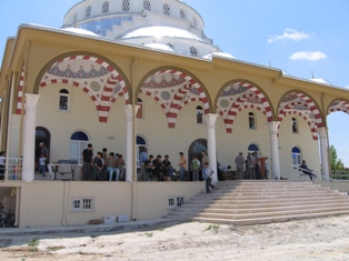 Beyazıd Camii dualarla ibadete açıldı