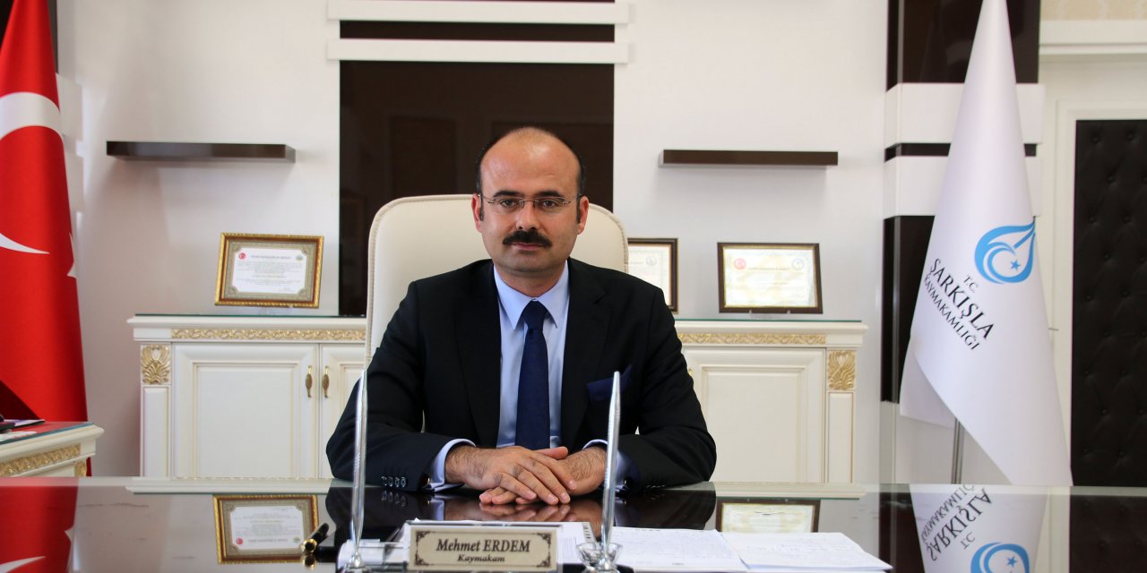 Şarkışla Kaymakamı Erdem'den Milli Dayanışma Kampanyası'na destek