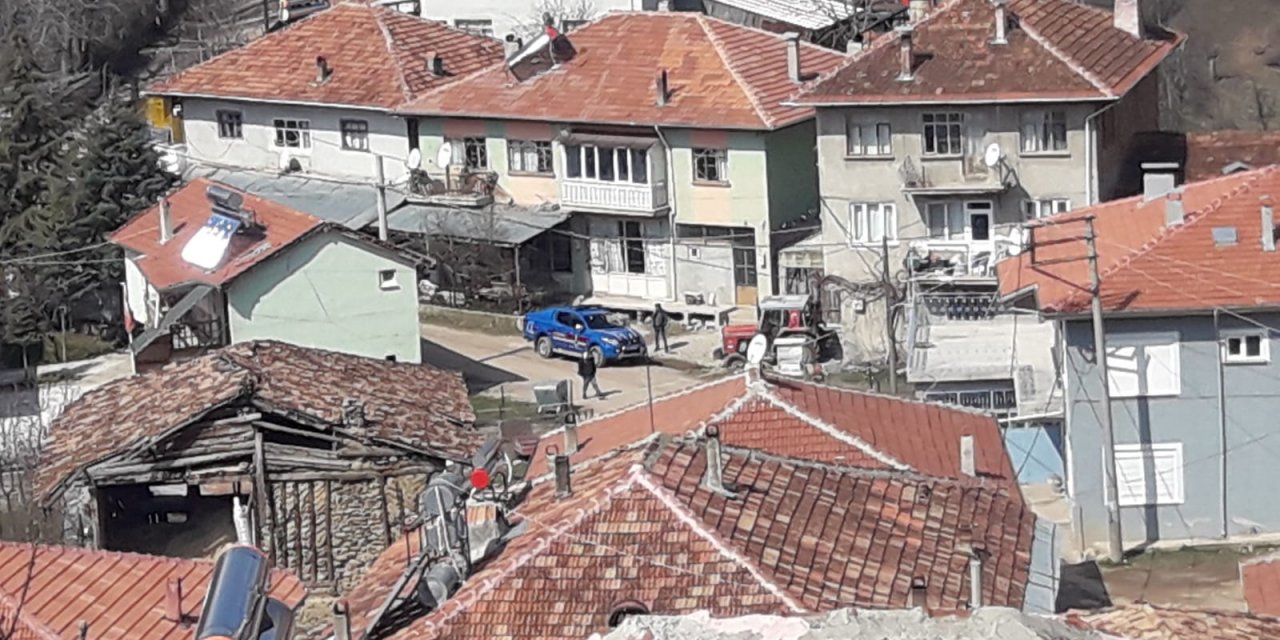 Uşak'ta bir köy karantinaya alındı