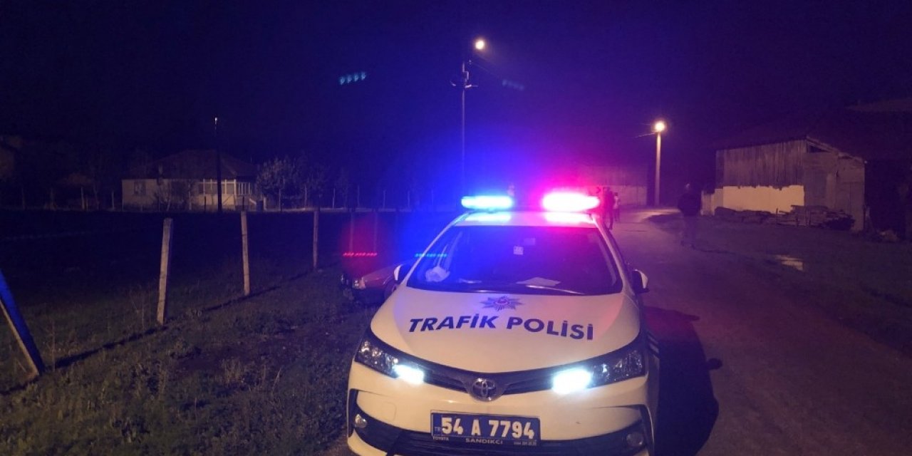 Polisin dur ihtarından uymayan şüpheli araç sürücüsü yaya olarak izini kaybettirdi
