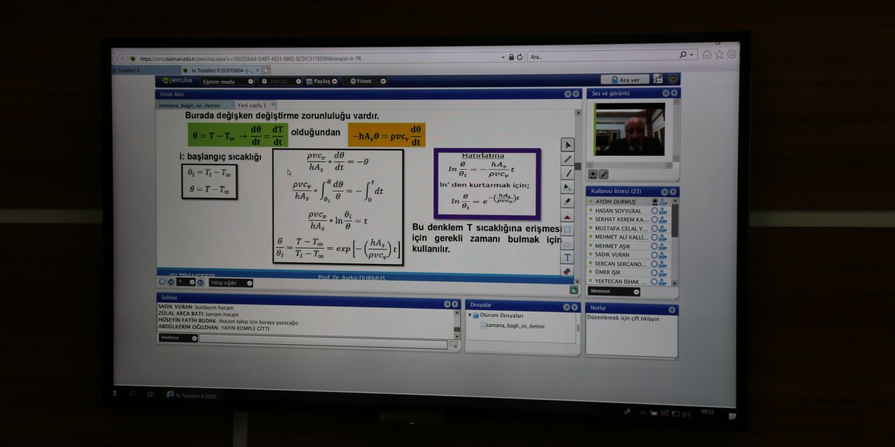 Batman Üniversitesindeki uzaktan eğitimde ilk dersi Rektör Durmuş verdi: