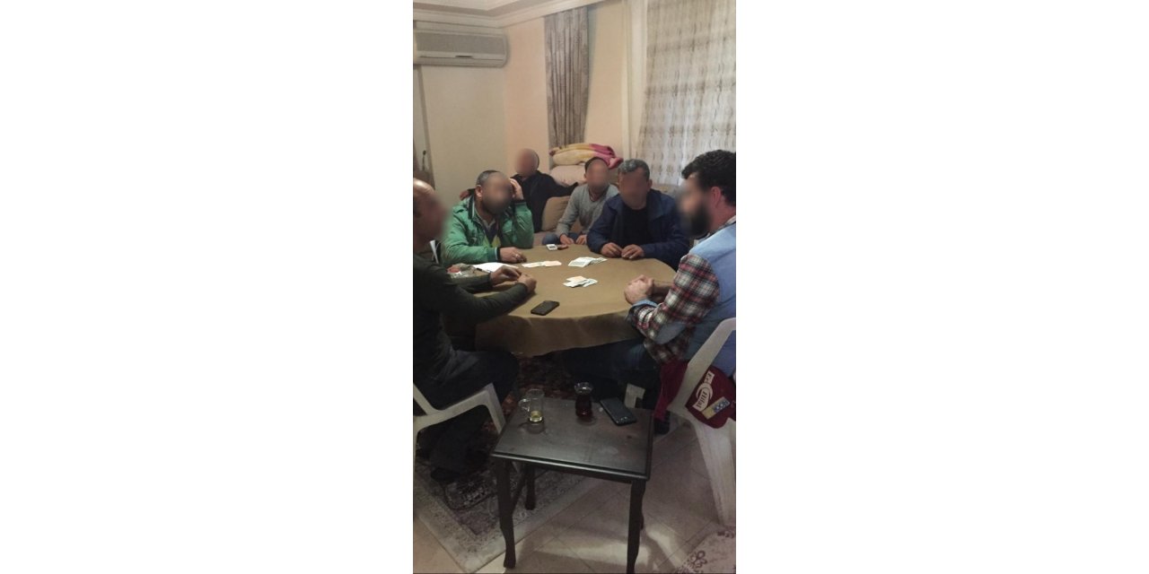 Alanya’da kumarhaneye çevrilmiş eve baskın: 6 gözaltı