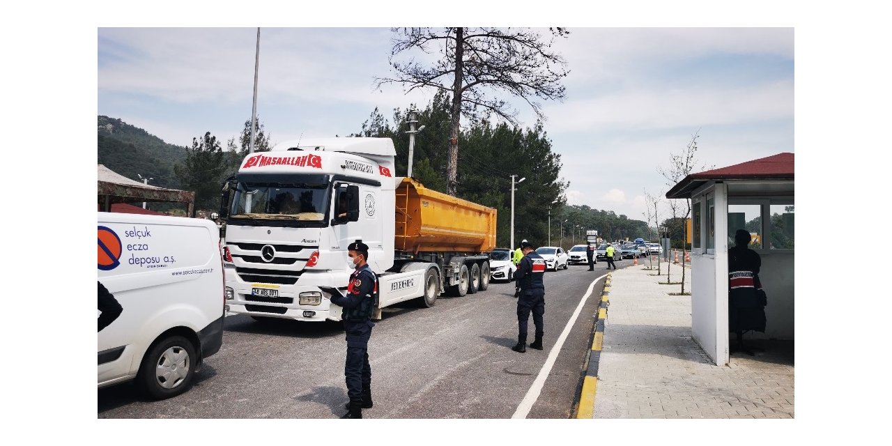 Marmaris’in ilk kontrol noktasında Korona virüse karşı önlemler arttırıldı