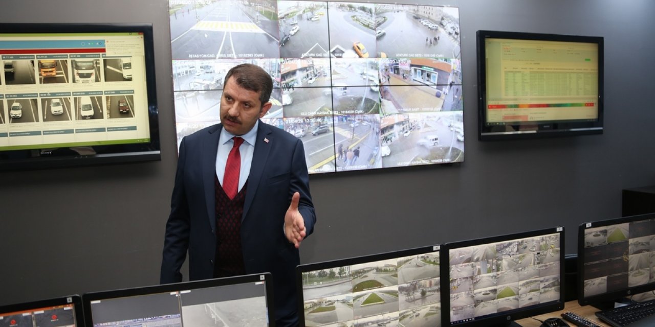 Sivas Valisi Salih Ayhan: "Şehirdeki hareketlilik yüzde 80-90 azalmış vaziyette"