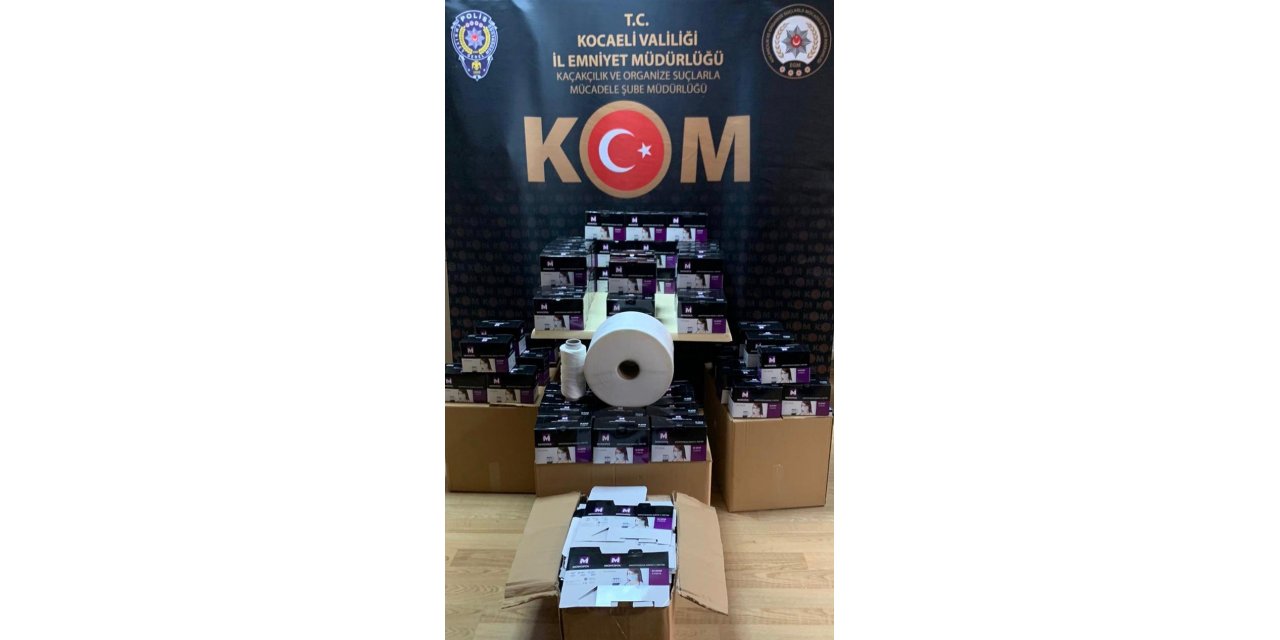 Kocaeli'de kaçak üretilen 9 bin 400 maske ele geçirildi