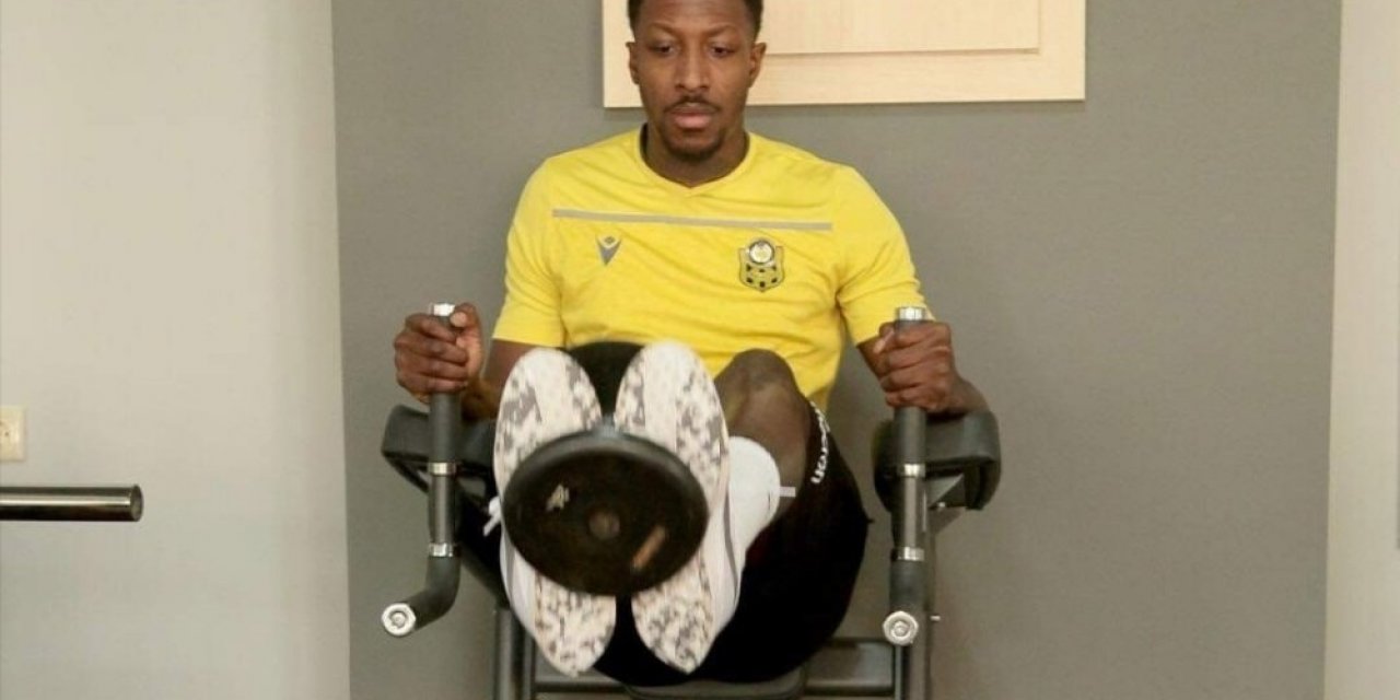 Yeni Malatyaspor’da futbolcular çalışmalarına Malatya’da devam ediyor