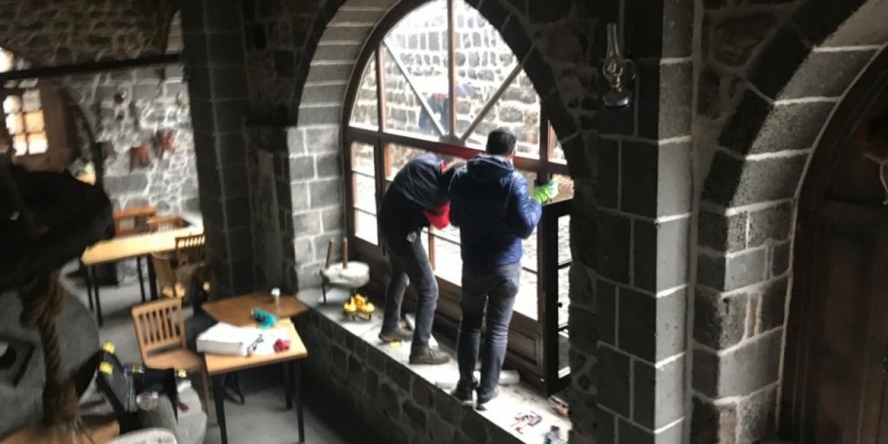 Korona virüs nedeni ile kapalı olan iş yeri soyuldu