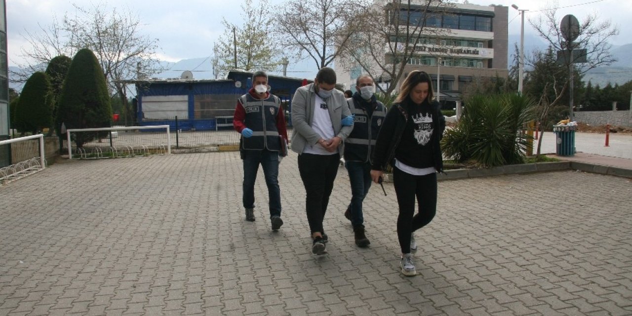 Karnı burnunda dolandırıcı yüzlerce kamera incelenerek yakalandı