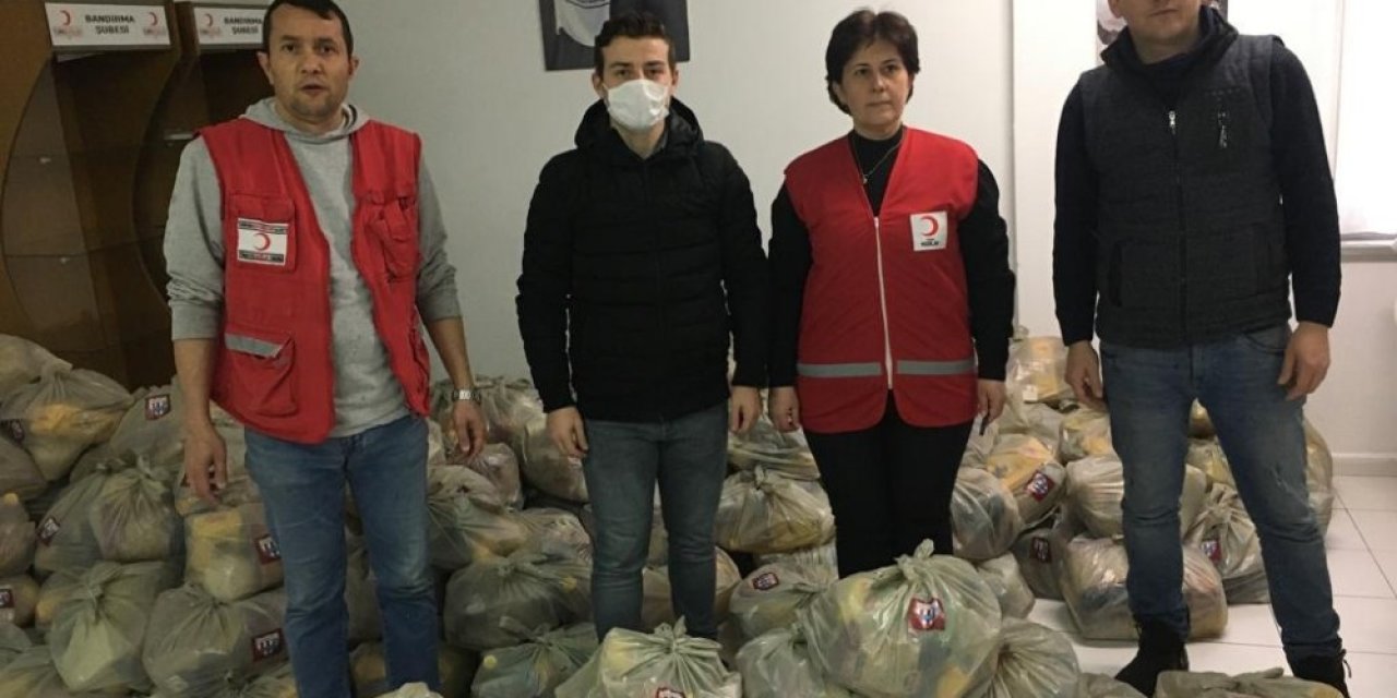 Bandırmaspor’dan 250 aileye erzak yardımı