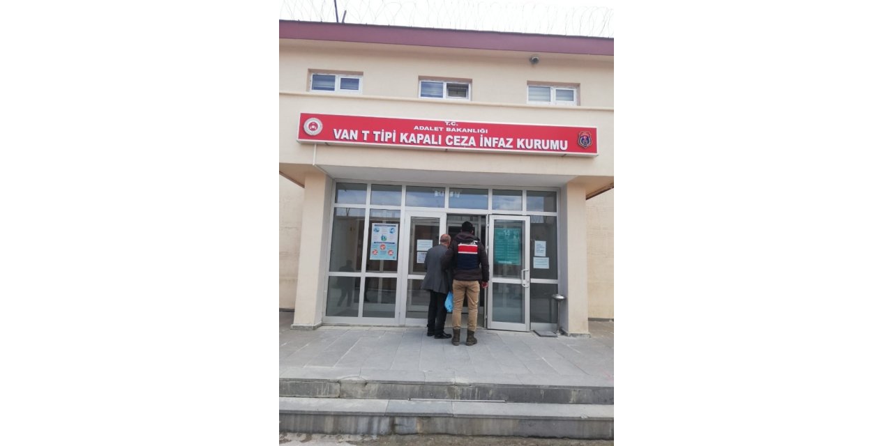 9 yıllık cezaevi firarisi, evden ahıra açılan tüneli takip eden jandarma ekiplerince yakalandı