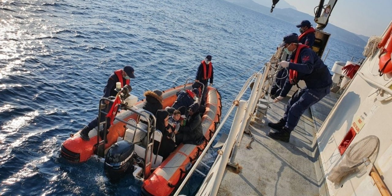 Yunanistan Sahil Güvenlik ekipleri 26 sığınmacıyı ölüme terk etti