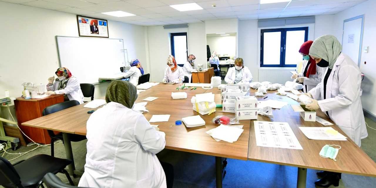 Beyoğlu Belediyesinden maske üretimi